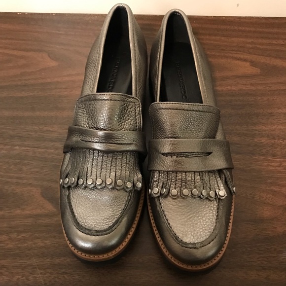 Bernardo Silver Fringe Loafer Flats Leather - Picture 9 of 14